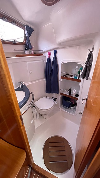 Bavaria 37 2006,  2-kabiner, grund köl. 11 of 15