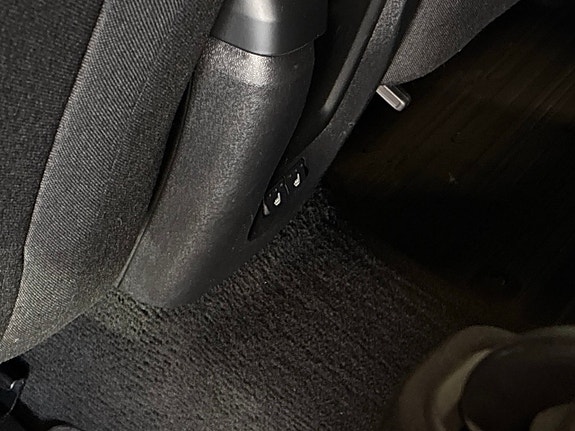 Volvo V40 18 of 28