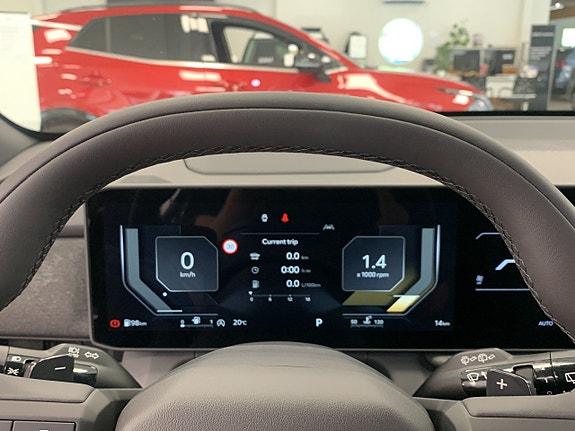 Kia Seltos 10 of 24