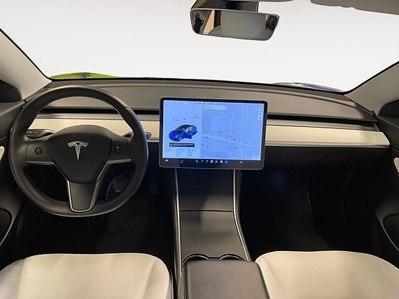 Tesla Model 3 11 of 23