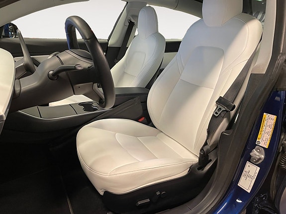 Tesla Model 3 10 of 23