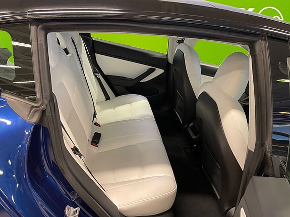 Tesla Model 3 15 of 23