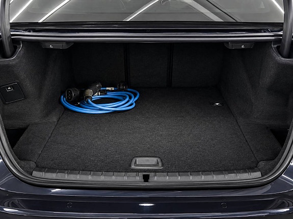 BMW 530e 5 of 30
