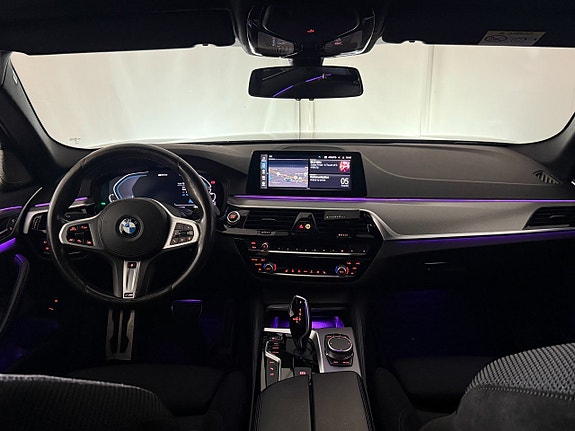 BMW 530e 28 of 30