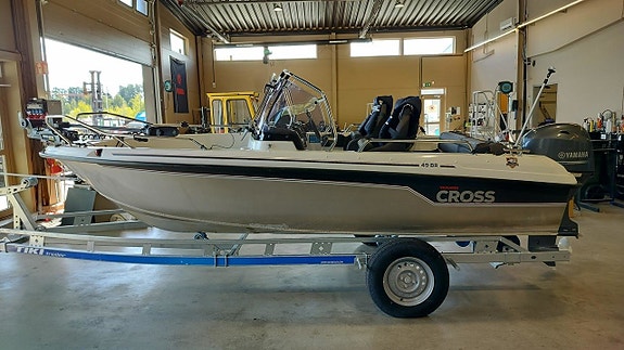 Yamarin Cross 49 BR + Yamaha F60FETL 2 of 11