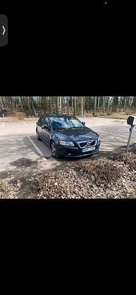 Volvo S40 3 of 5