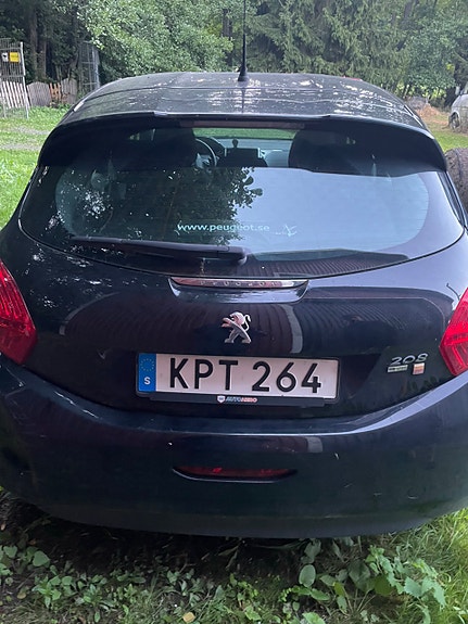 Peugeot 208 5 of 8