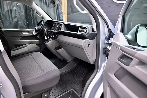 Volkswagen Transporter 10 of 19