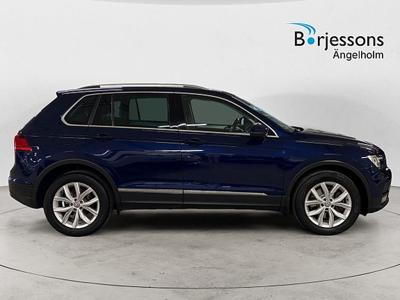 Volkswagen Tiguan 2 of 13