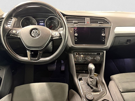 Volkswagen Tiguan 9 of 13