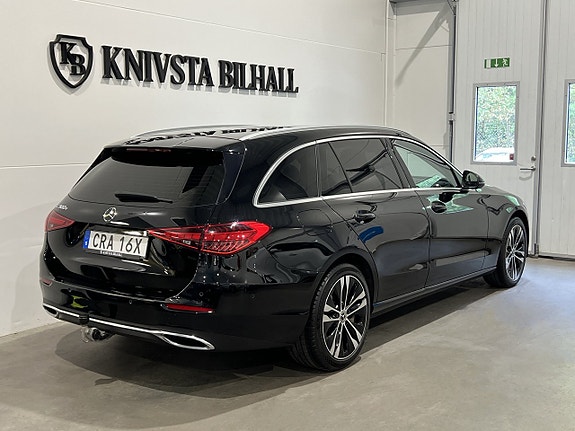 Mercedes-Benz C300 4 of 28