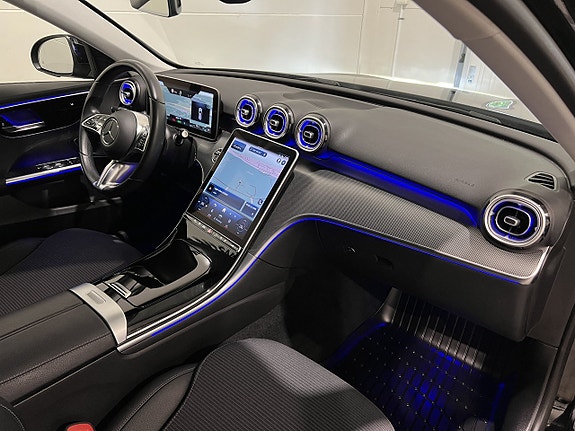 Mercedes-Benz C300 15 of 28