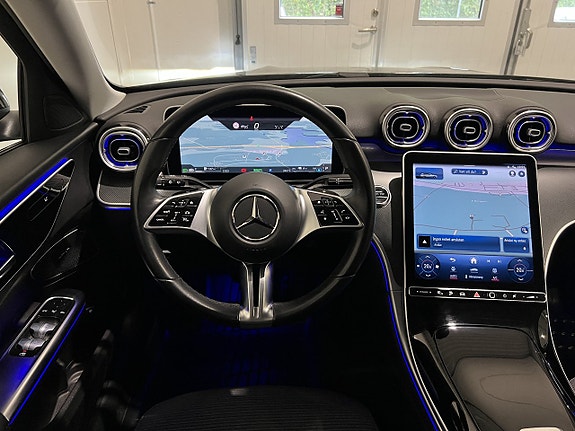 Mercedes-Benz C300 17 of 28