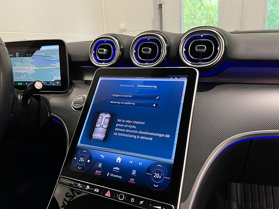 Mercedes-Benz C300 22 of 28
