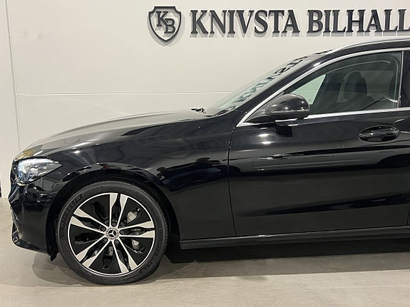 Mercedes-Benz C300 27 of 28