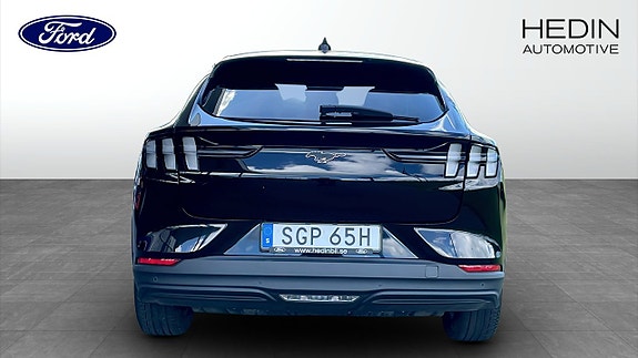 Ford Mustang Mach-E 7 of 9