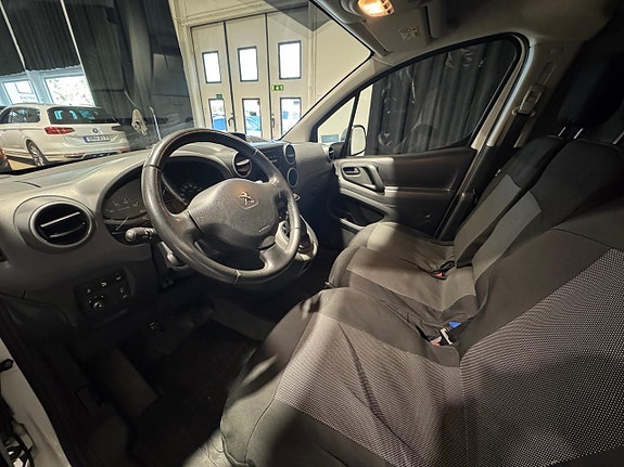 Peugeot Partner 4 of 13