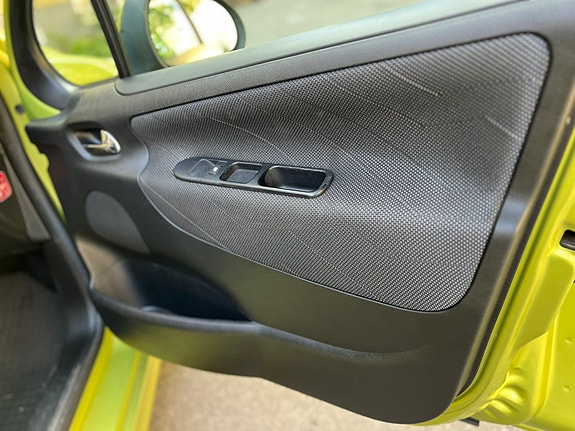 Peugeot 207 10 of 13