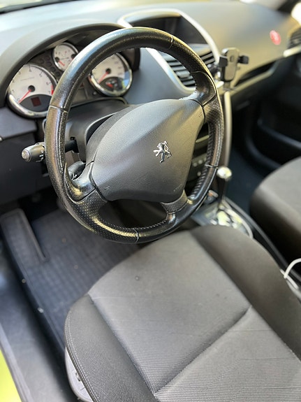 Peugeot 207 8 of 13
