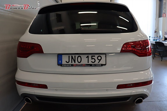 Audi Q7 4 of 27