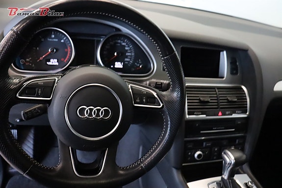 Audi Q7 10 of 27