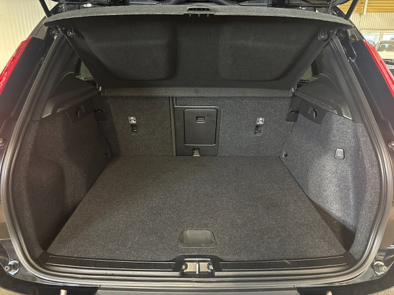 Volvo XC40 19 of 19