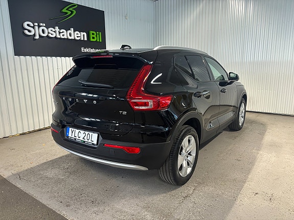 Volvo XC40 4 of 19