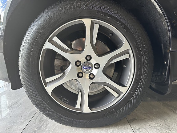 Volvo XC60 6 of 24