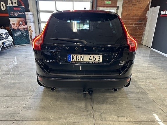 Volvo XC60 14 of 24