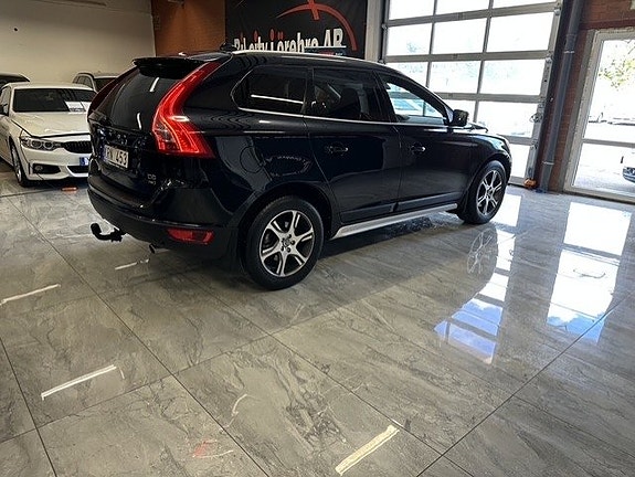 Volvo XC60 5 of 24