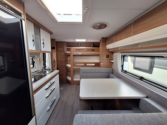Hobby De Luxe 560 KMFe Barnkammare: 3 bäddar, Kampanjprodukt! 5 of 11