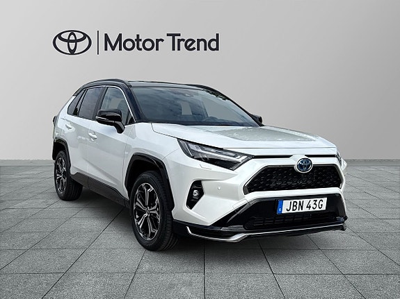 Toyota RAV4 Plug-in Hybrid 6 of 24