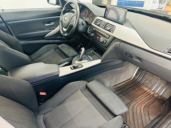 BMW 320d 15 of 25