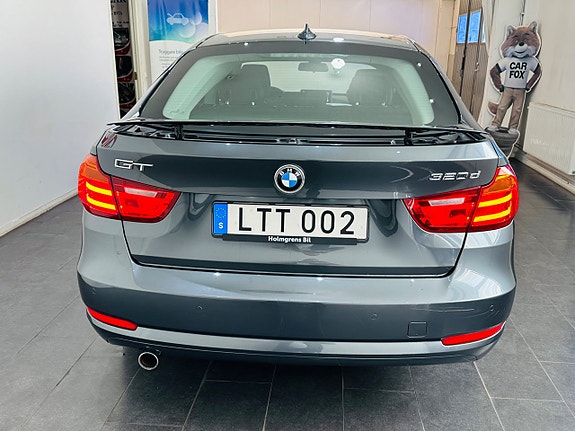 BMW 320d 9 of 25