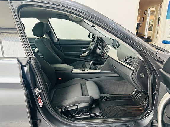 BMW 320d 13 of 25