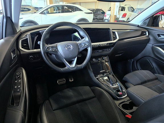 Opel Grandland X 10 of 14
