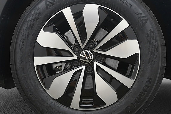 Volkswagen Tiguan 14 of 17