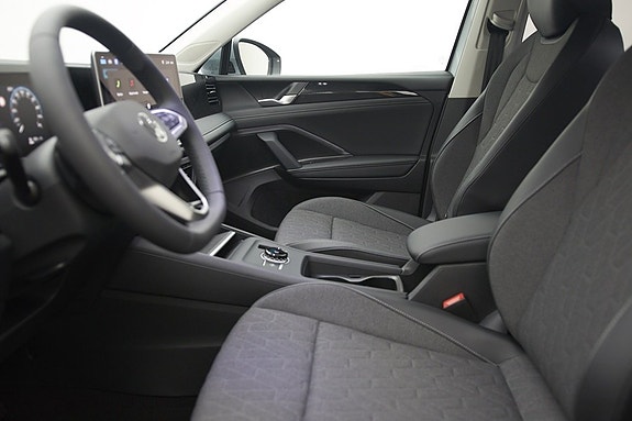 Volkswagen Tiguan 12 of 17