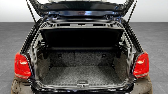 Volkswagen Polo 12 of 18