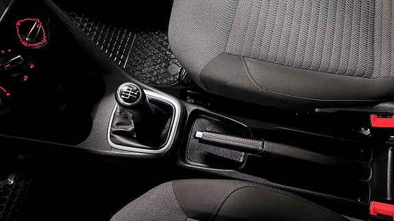 Volkswagen Polo 16 of 18