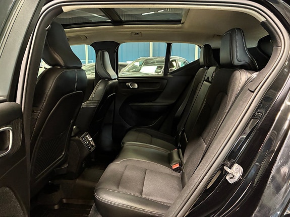 Volvo XC40 15 of 24