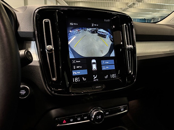 Volvo XC40 20 of 24