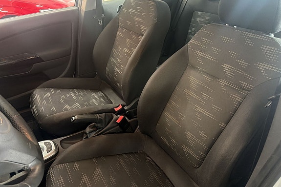 Opel Corsa 16 of 17