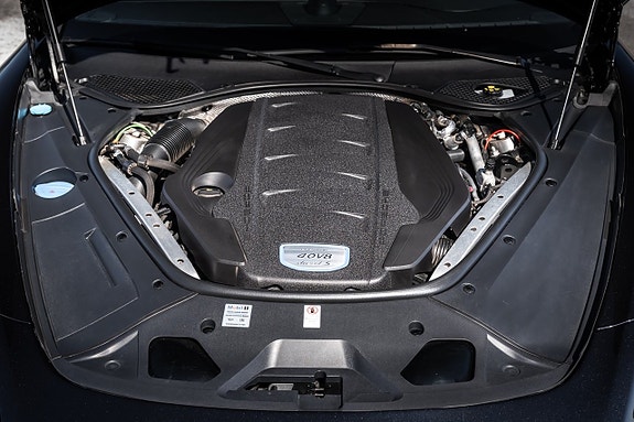 Porsche Panamera 4S 5 of 23