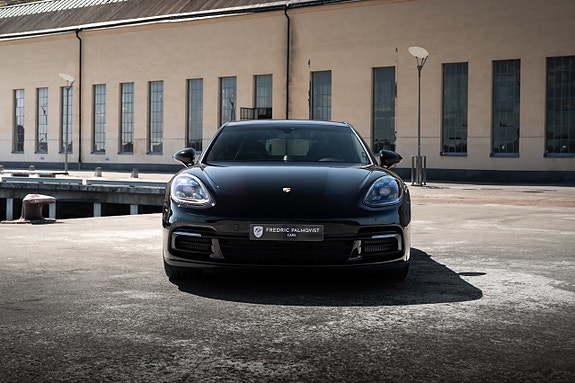 Porsche Panamera 4S 11 of 23