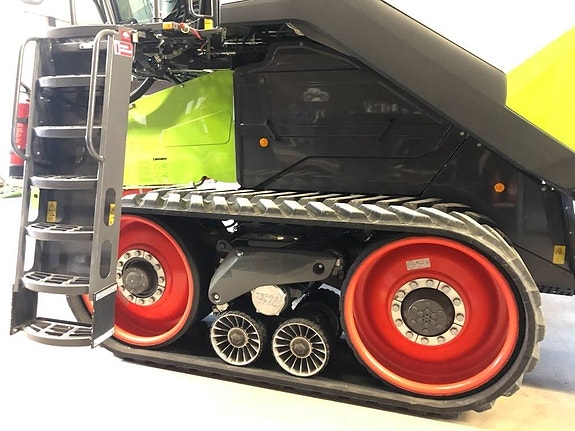 CLAAS Lexion 7700TT 4 of 12