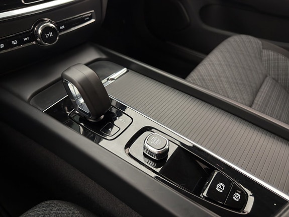 Volvo V60 26 of 30