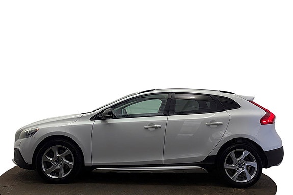 Volvo V40 Cross Country 10 of 30