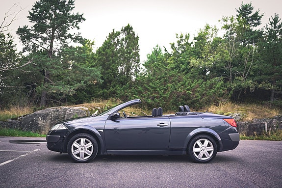 Renault Megane 2 of 24