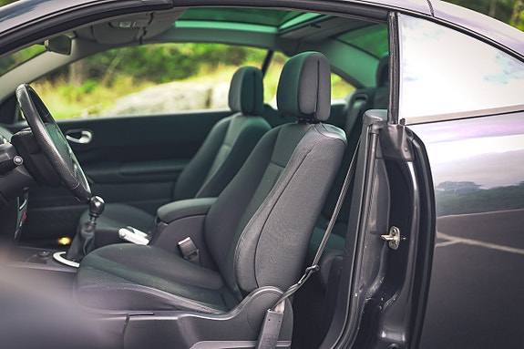 Renault Megane 12 of 24